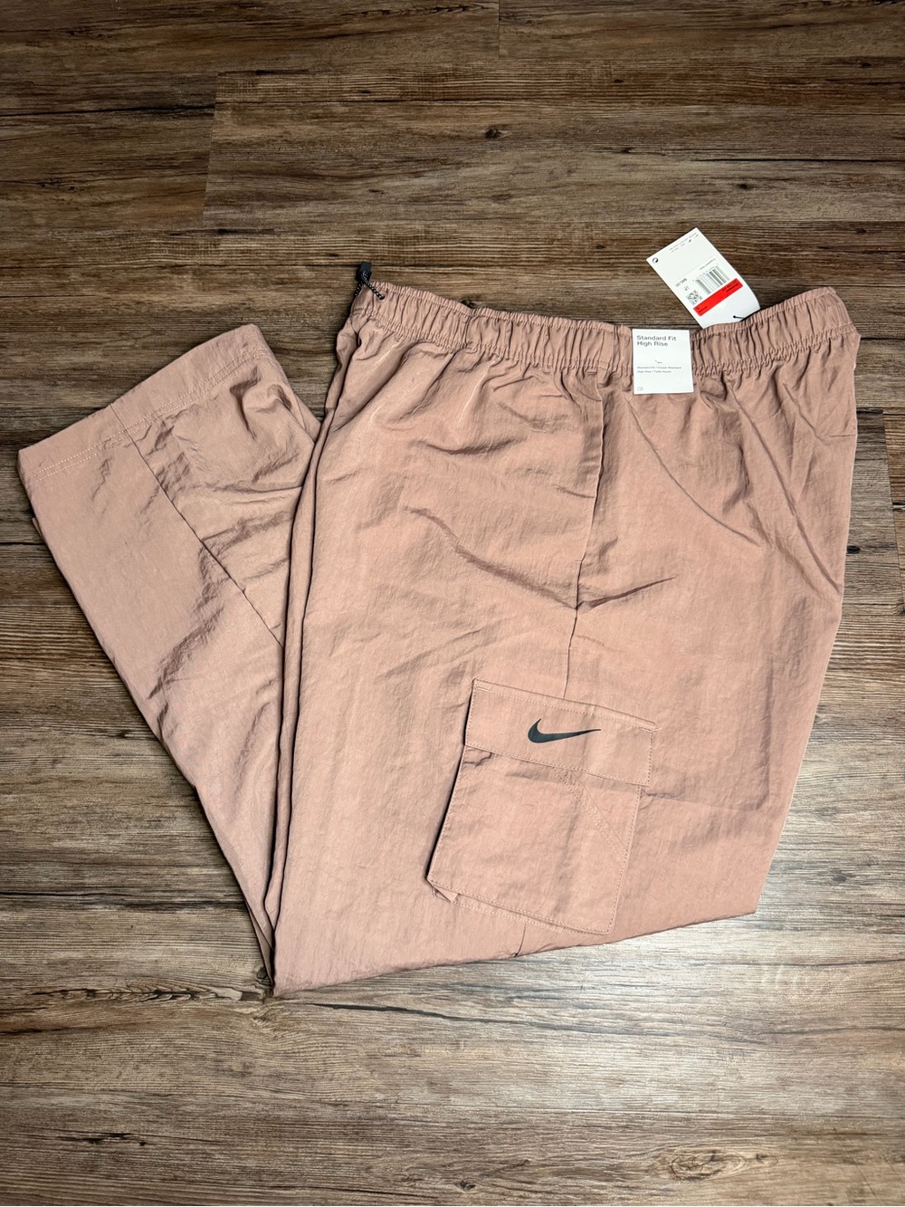 Nike Women’s Dusty Rose Cargo High Rise Joggers Size L